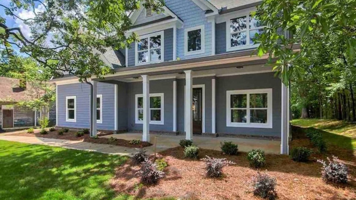 East Side House | Large new luxury home with heated pool and spa