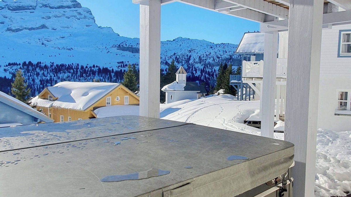 Flaine Ski Chalet | Large Norwegian chalet