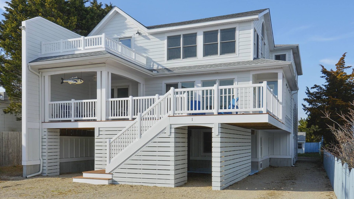 Fenwick Island House | Large oceanblock beach home - Short walk to beach, shops & great restaurants!