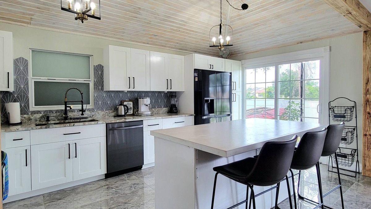 Poinciana House | Large Paradise home in Poinciana with fitness room
