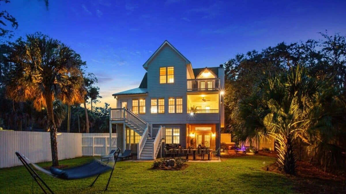 Savannah House | Large Peaceful Home | Hot Tub, Dock Near Beach