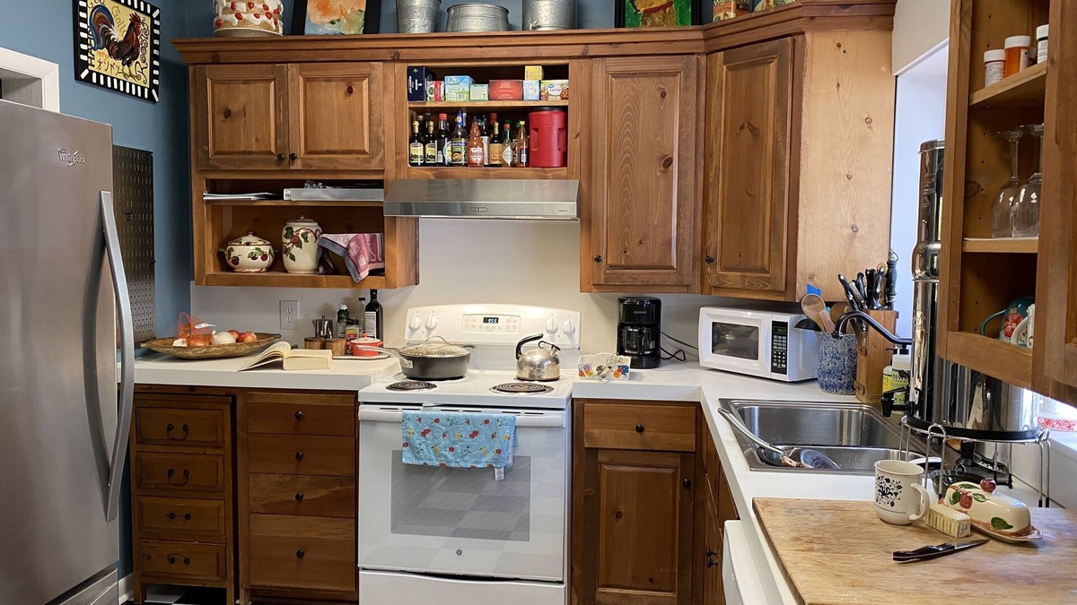 Huntsville House | Large private Monte Sano mountain Bungalow Sleeps 7-9