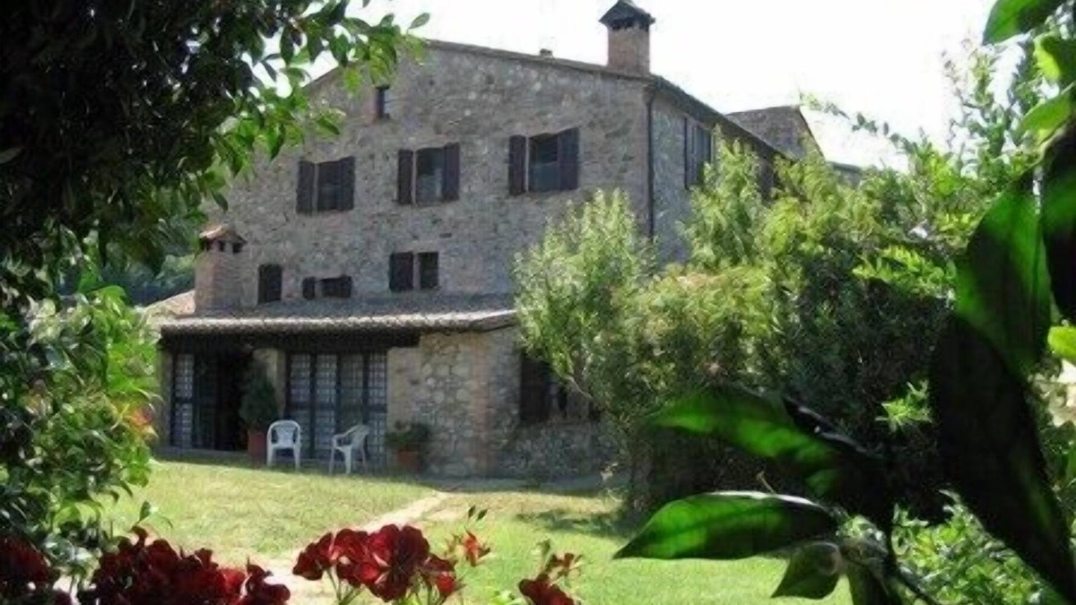 Ficulle Villa | Large private pool villa between Rome/Florence southern Tuscany in the countryside