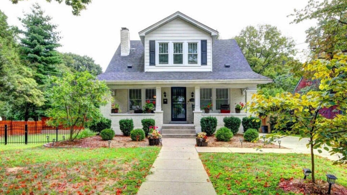 Brownsboro Village House | Large Private Space in a Charming Historical Home