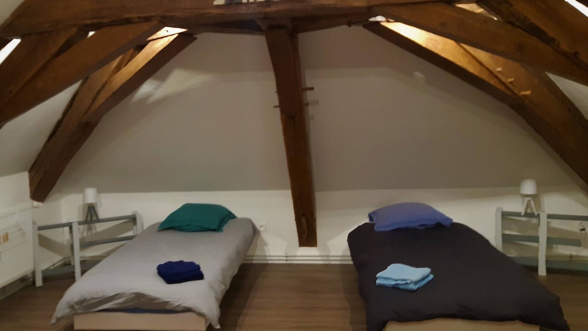 Limanton House | Large, recently renovated 15P gîte on the banks of the Nivernais Canal and at the gateway to Morvan