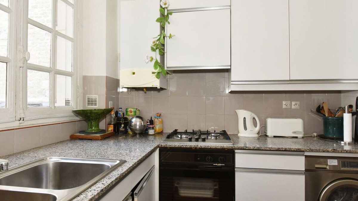 Quartier des Invalides Apartment | Large renovated apartment overlooking the Musee Rodin