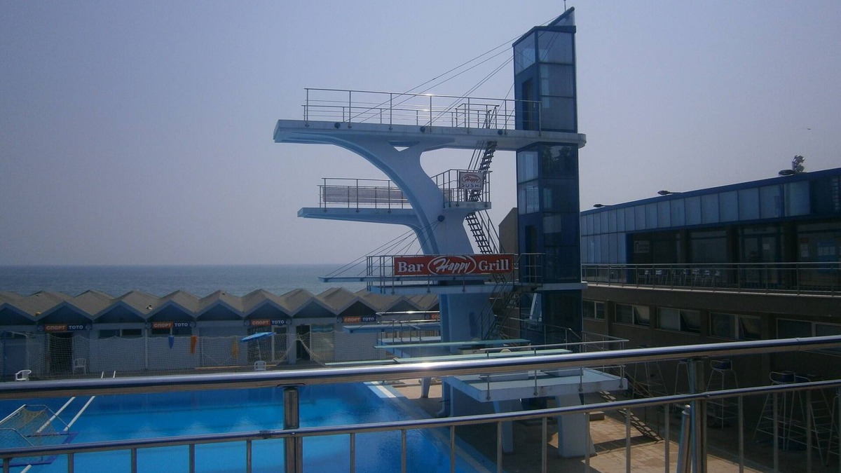 Varna Apartment | Large spacious ground floor poolside apartment