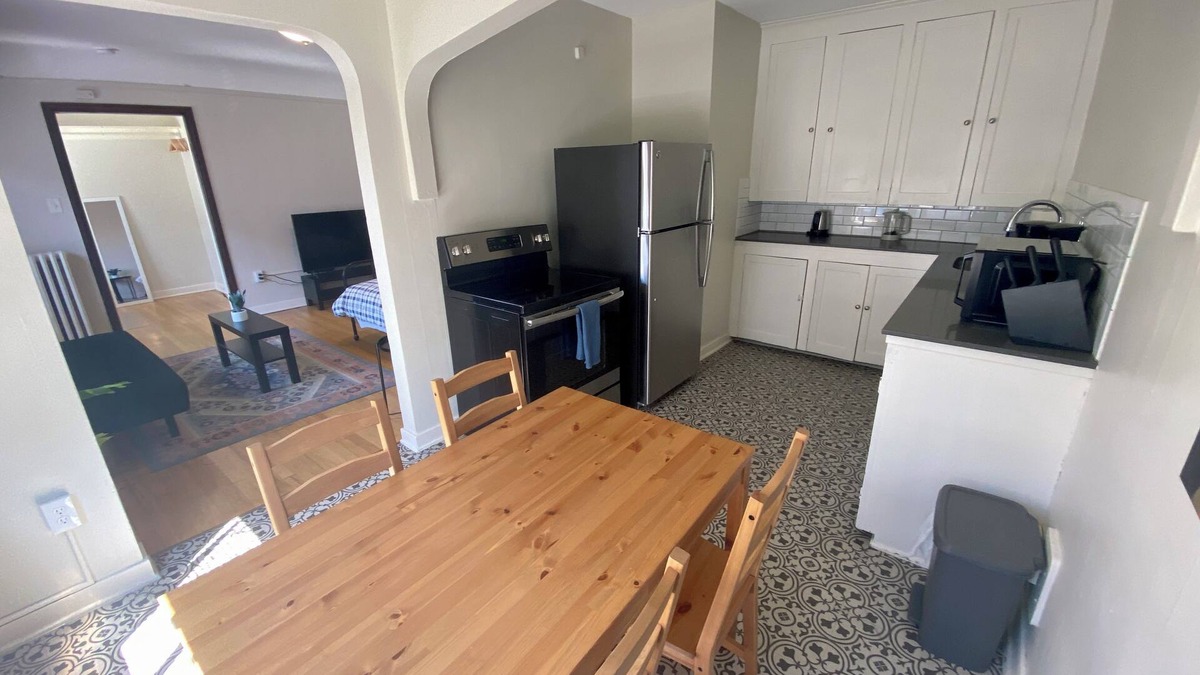 Lower Queen Anne Apartment | Large Studio Apartment at the Space Needle!