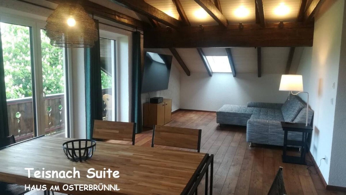 Ruhmannsfelden Apartment | Large Teisnach Suite with a fantastic view over the Teisnachtal valley