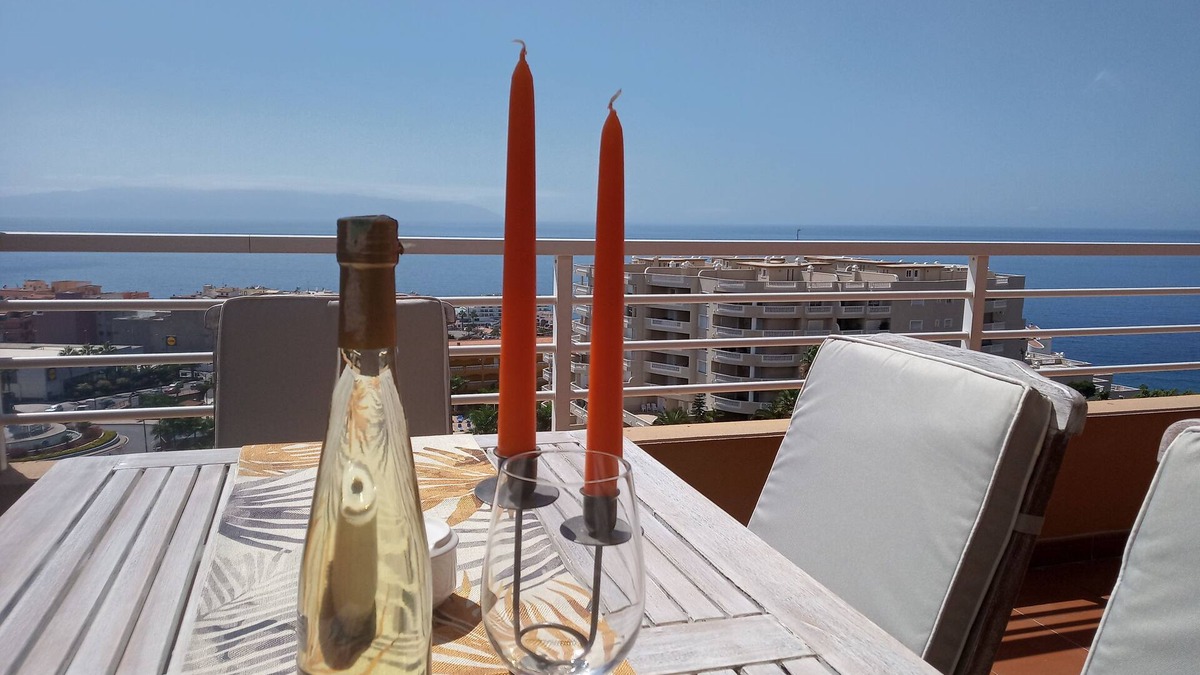 Los Gigantes Apartment | Large terrace overlooking the sea