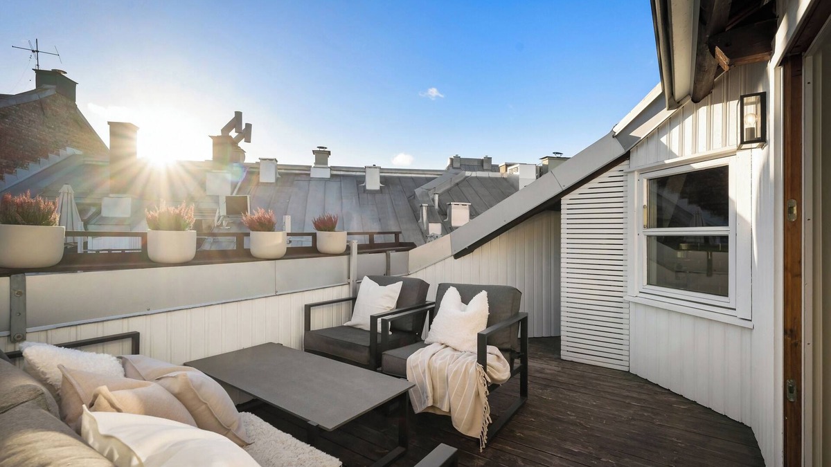 Frogner Apartment | Large top-floor apartment with rooftop terrace