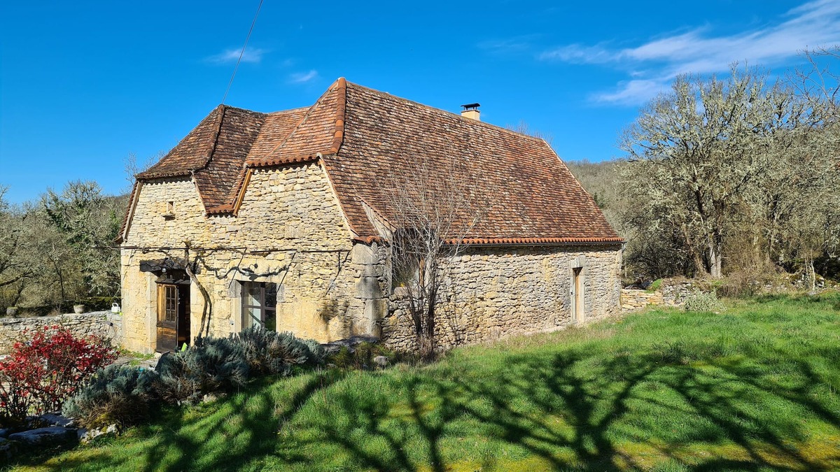 Marcilhac-sur-Cele House | Large traditional stone house in peaceful countryside