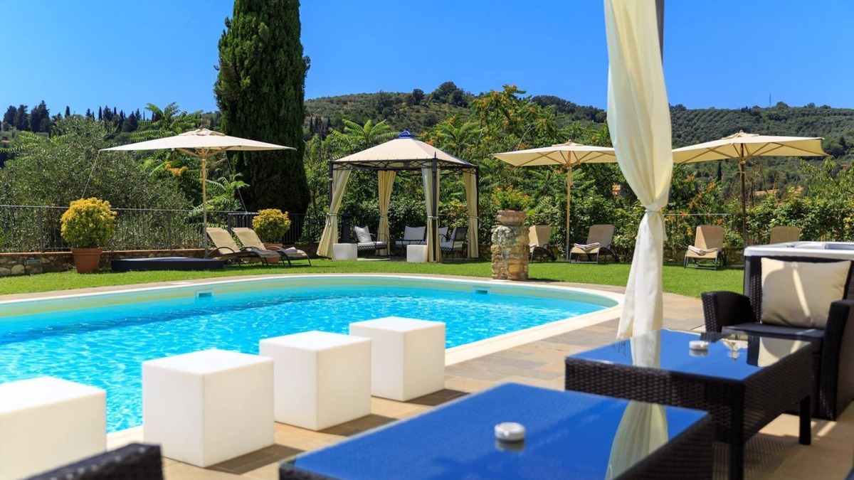Bagno a Ripoli Villa | Large Tuscan Villa near Florence