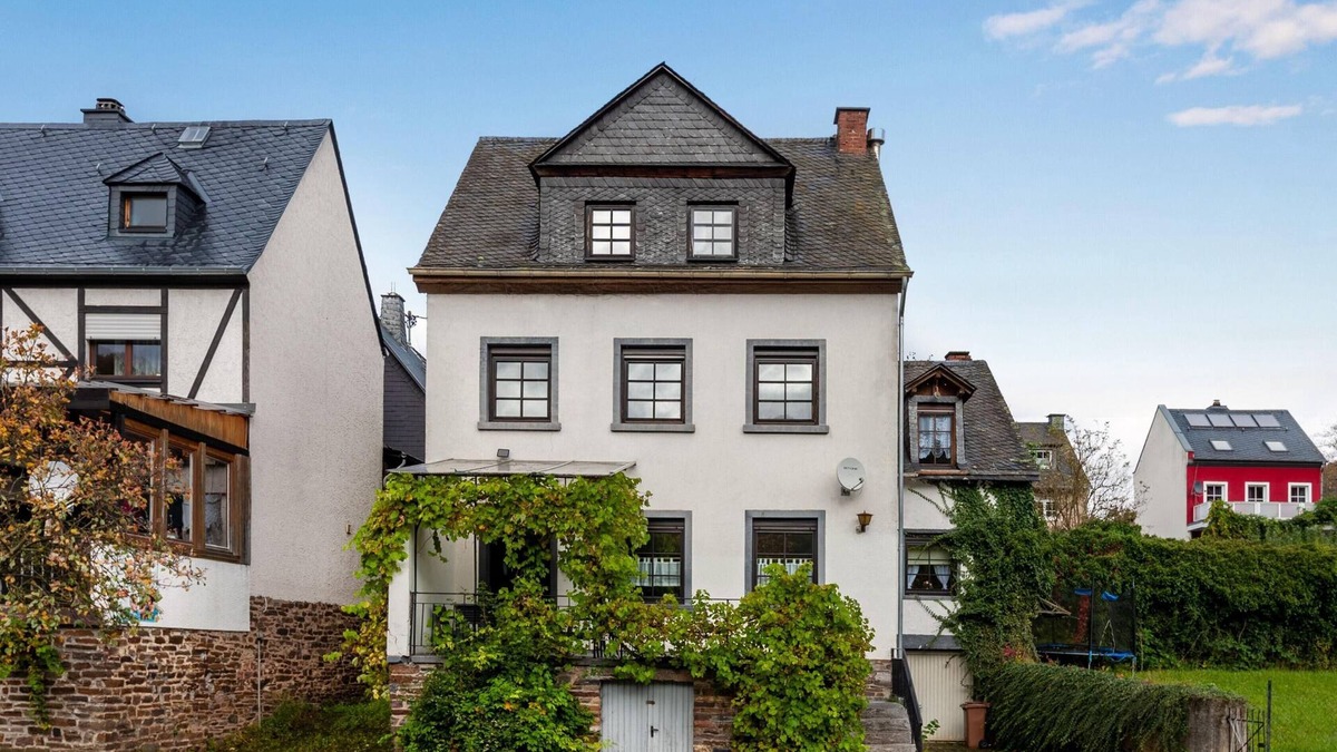 Senhals House | Large vacation home in beautiful Nehren on the Moselle