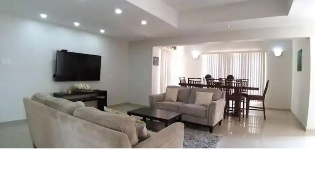 Oranjestad House | Large Villa, 10 minutes from the beach 5 minutes to supermarkets Nice pool 🏝