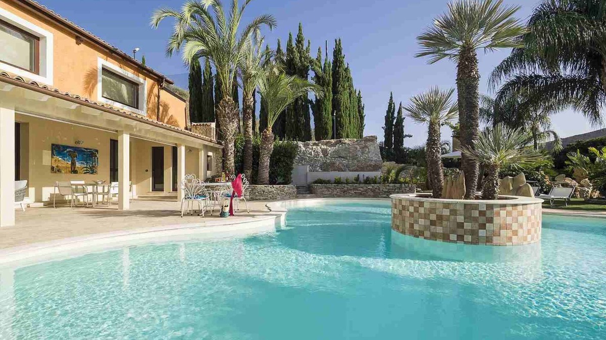 Agrigento Villa | Large villa rental in Agrigento, Sicily