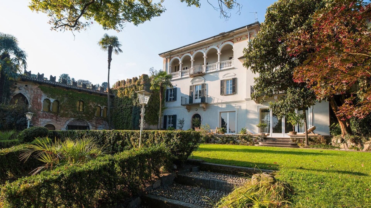 Baveno Villa | Large villa rental on Lake Maggiore