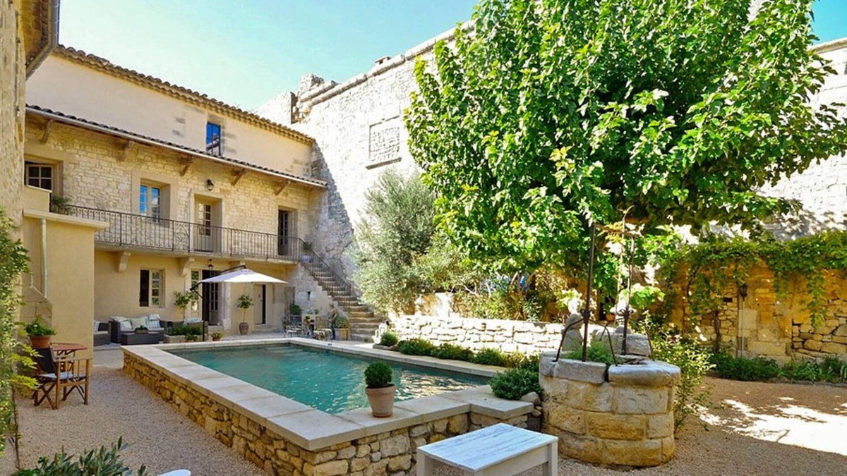 Blauzac House | Large village house with heated swimming pool, Uzes, Provence