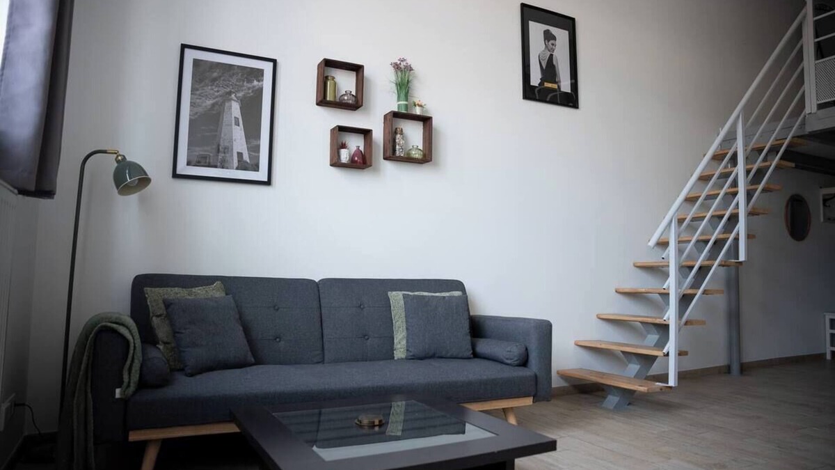 Centre Deux Apartment | Large-volume T2 duplex apartment with underground parking
