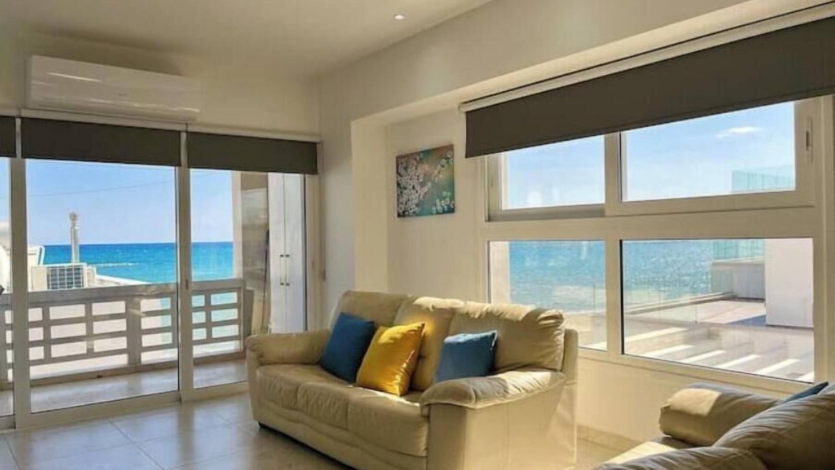 Oroklini Apartment | Larnaca Beachhouse Apt - bright and spacious with direct access to the beach.