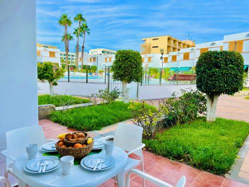 Playa del Ingles Apartment | Las Brisas 51 by SunHousesCanarias