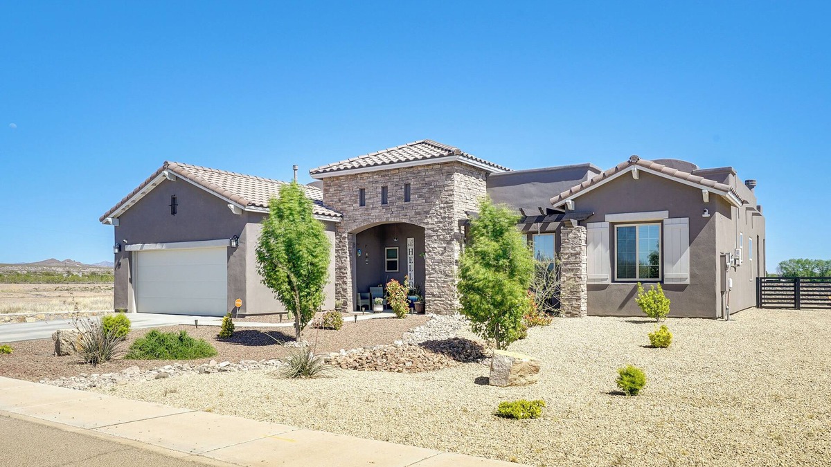 Las Cruces House | Las Cruces Home Rental w/Organ Mountain Views!