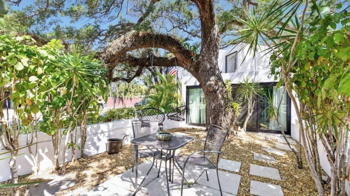Colee Hammock House | Las Olas Hammocks Unit 4 By PMI