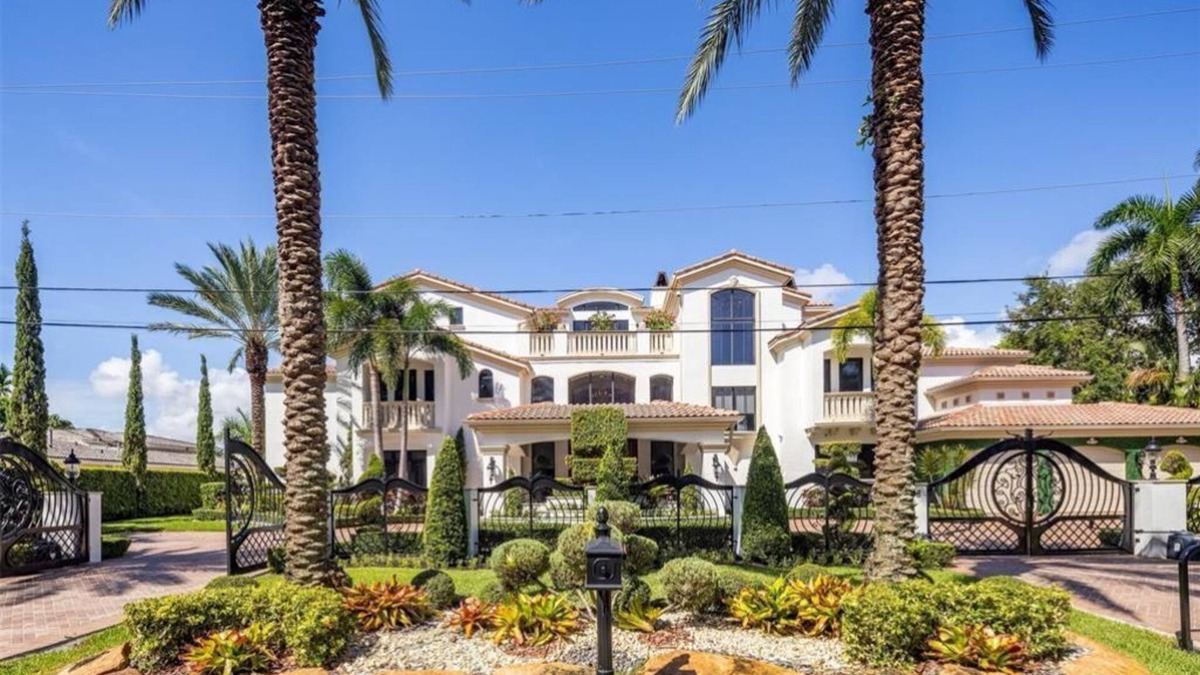 Seven Isles House | Las Olas Waterfront Estate