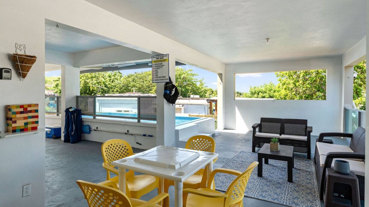 Montalva House | Las Palmas Beach House with Private Pool and Pool Table