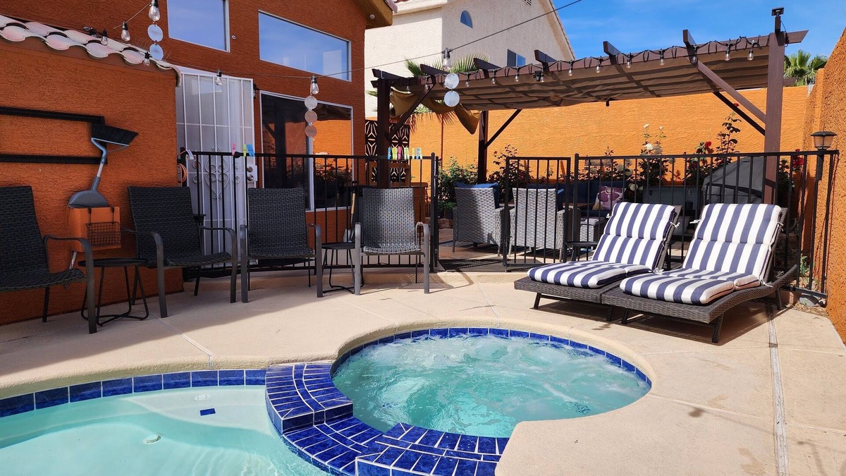 North Las Vegas House | Las Vegas Home w/Pool & Spa,Casa Del Sol
