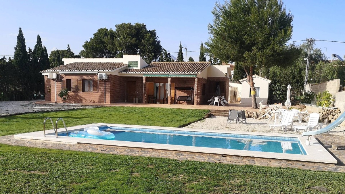 Hoya de los Patos Ski Chalet | Las yucas rural house