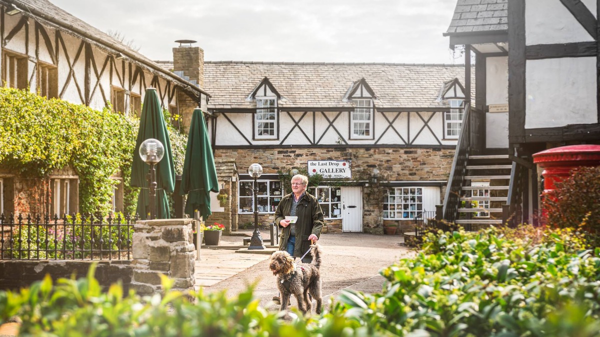 Bromley Cross Hotel | Last Drop Village Hotel and Spa