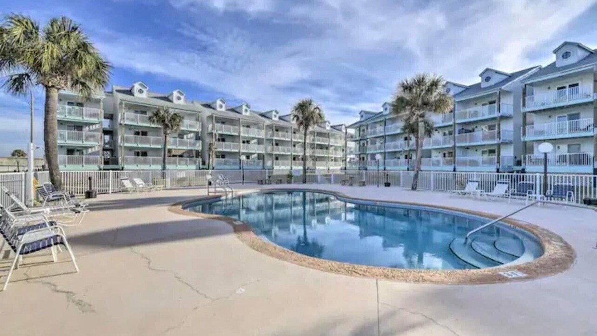 Lower Grand Lagoon Condo | Last minute deals