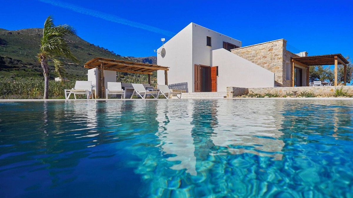 Scopello Villa | LAST MINUTE NOVEMBER - WWW.BAGLIORIDISICILIA.COM