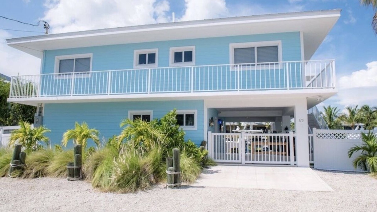 Venetian Shores House | Latitude Adjustment FLKeys