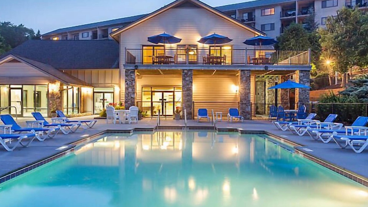 Pigeon Forge Resort | Laurel Crest Vacation Resort in the Smoky Mountains.