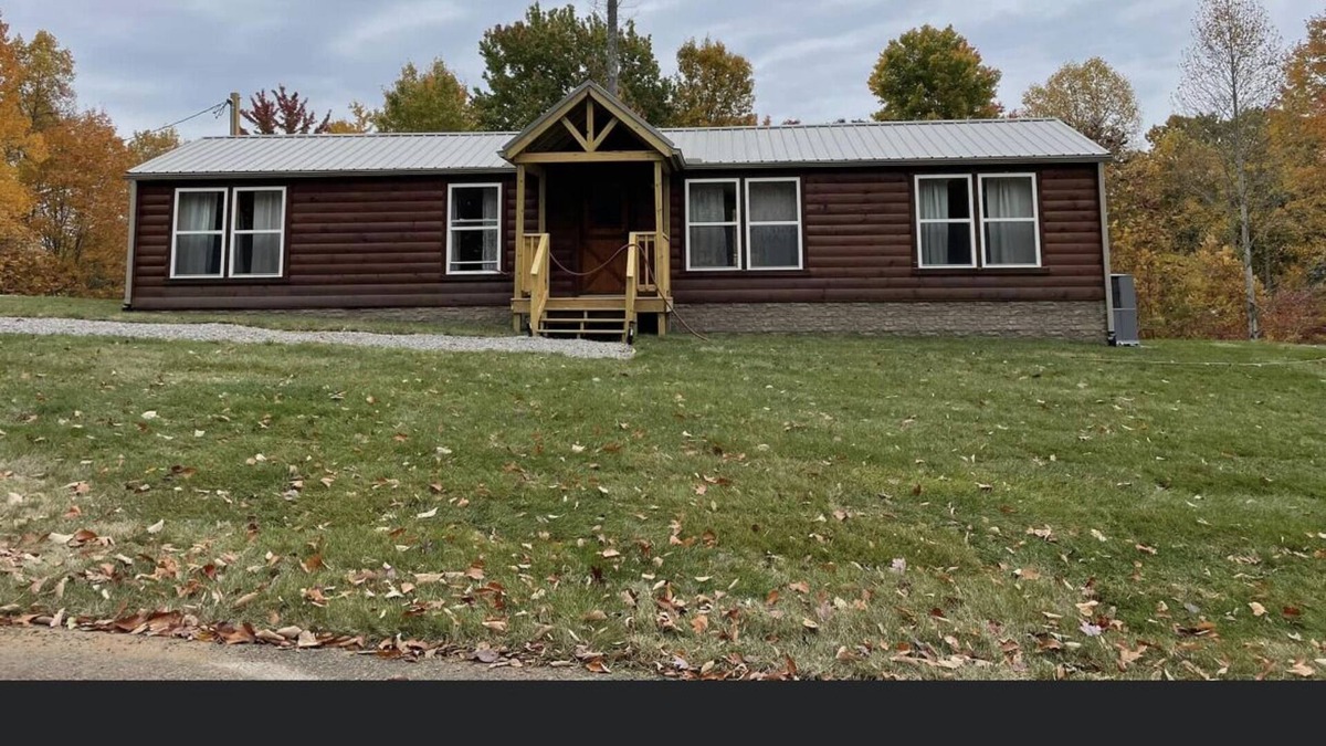 Corbin Cabin | Laurel Lake Cozy Cabin, 2 miles to Grove Marina