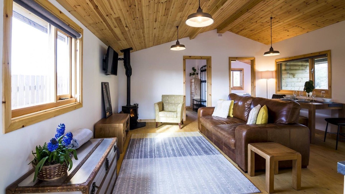 St. Florence Villa | Laurel Lodge - 2 Bedroom Log Cabin - St Florence
