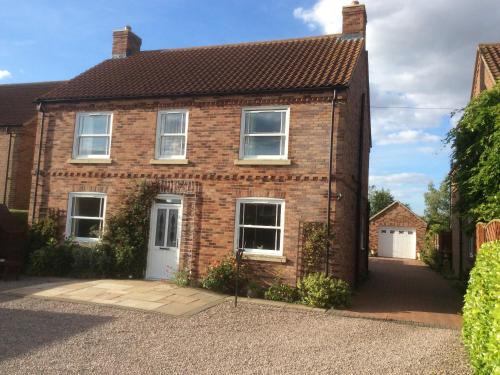 Horncastle Bed & Breakfast | Laurel Lodge