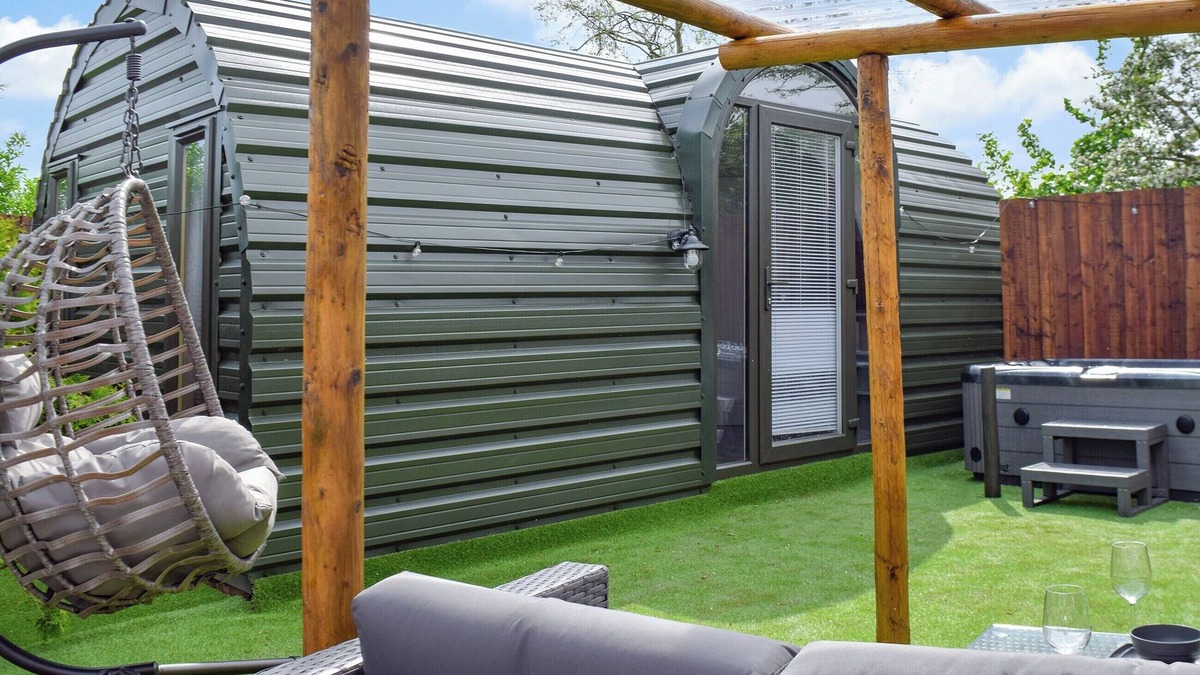Westhead Cottage | Laurel Pod - UK47203