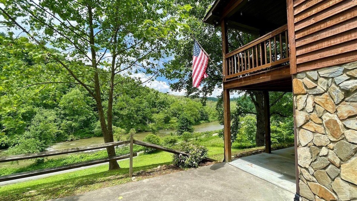 Peak Creek House | Laurel Winds - Laurel Springs, NC