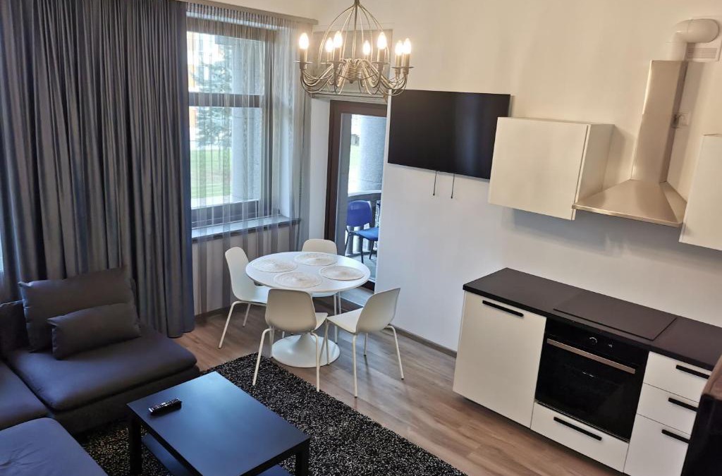 Ukmerge Apartment | Laurentroom Center