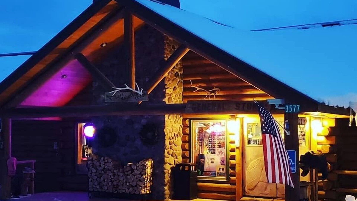 Dubois Hotel | Lava Mountain Lodge