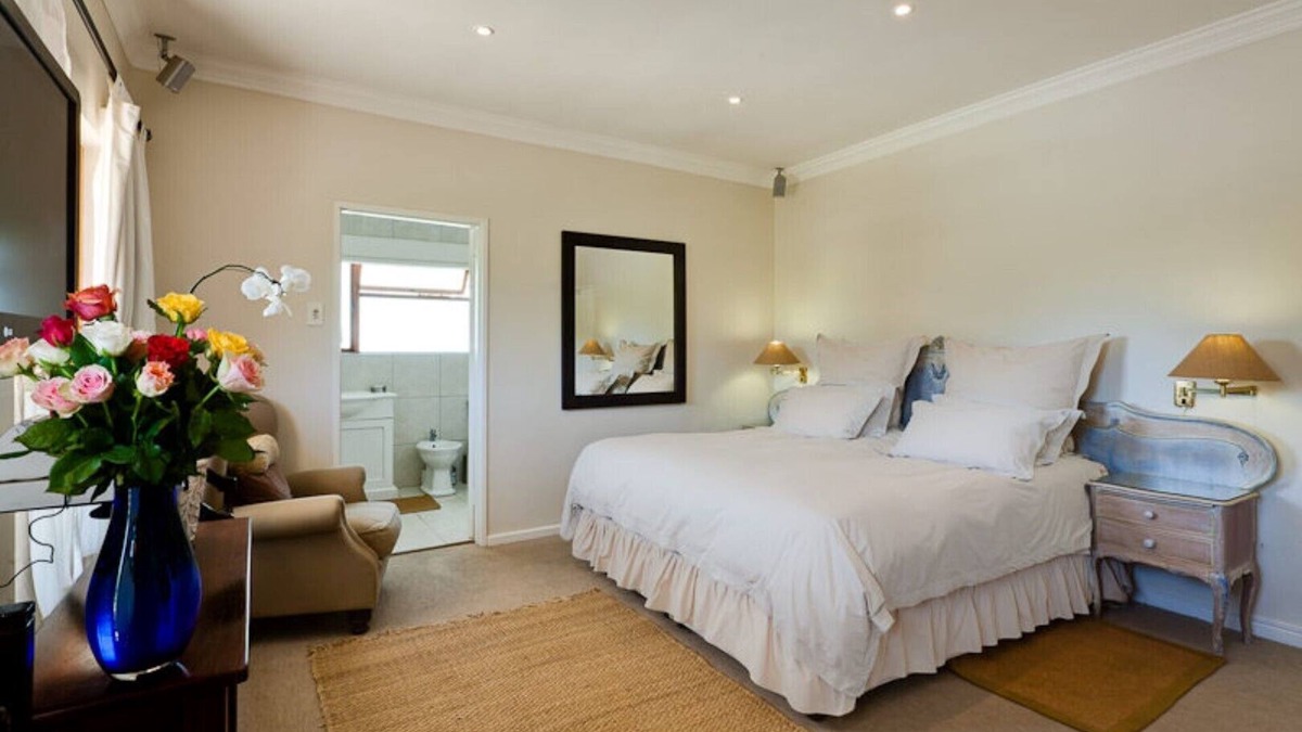 Constantia Cottage | Lavender Cottage 2 Double Bedrooms 2 Bathrooms both on suite Beautiful Views