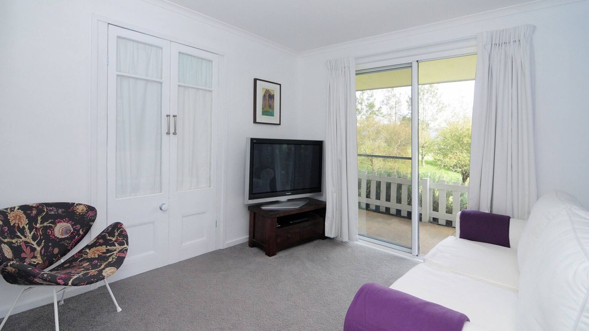 Barrengarry House | Lavender Hill Kangaroo Valley, A quiet get away, but close to Village