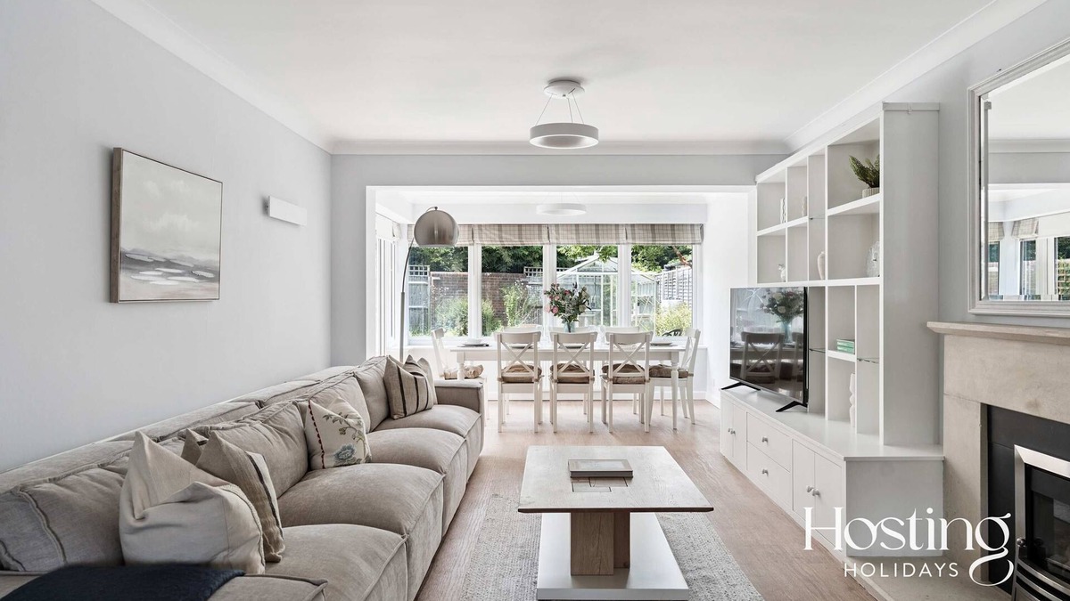 Henley-on-Thames House | Lavender House - Spacious Henley Home with Parking