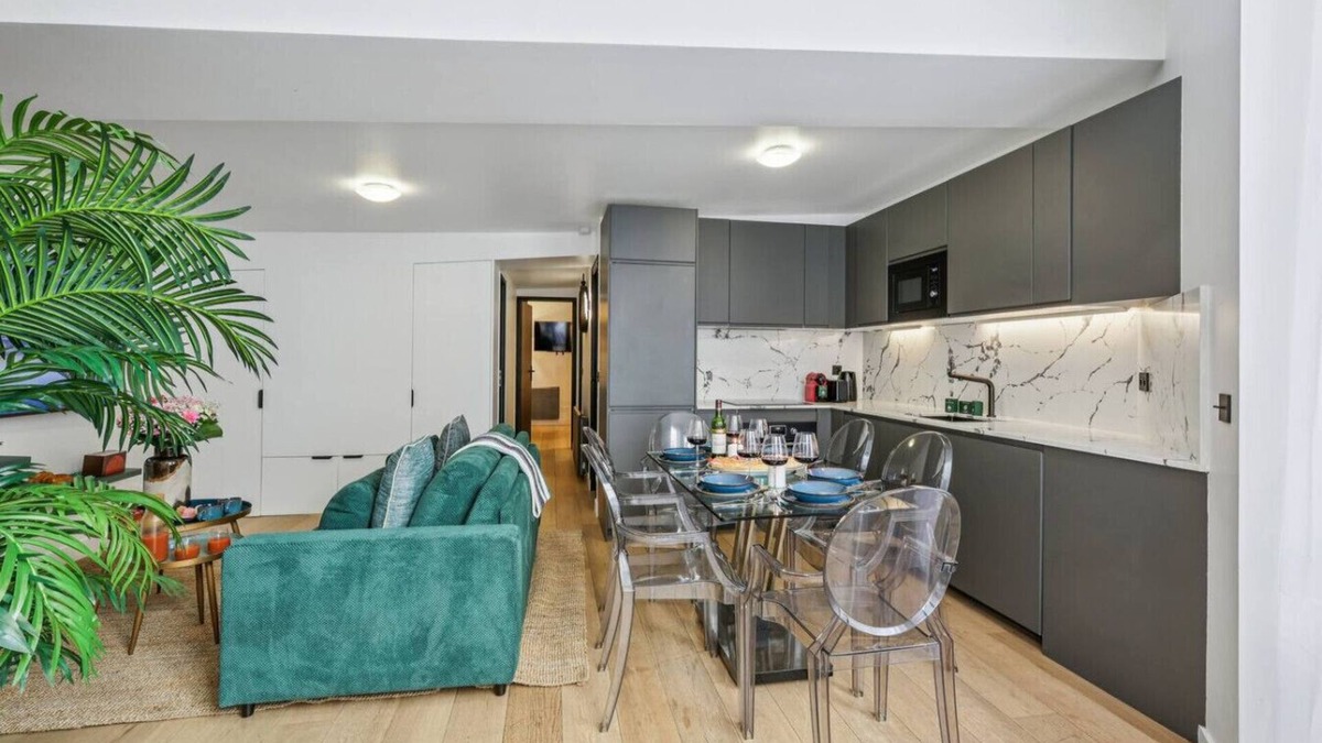 Saint-Germain-des-Pres Apartment | Lavie Maison : Cozy flat in Saint Germain