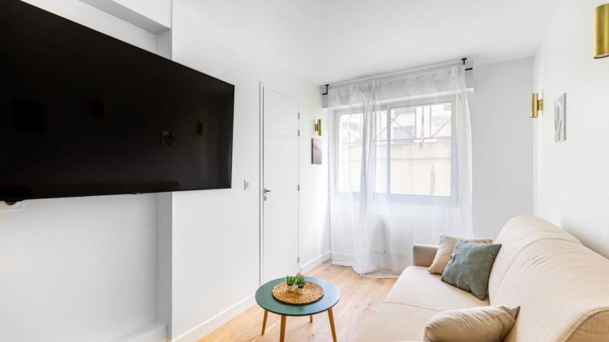 Grand Parc-Paul Doumer Apartment | Lavie Maison: Equipped Studio, Chartrons