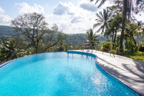 Horana Hotel | Lavinrich Hotel