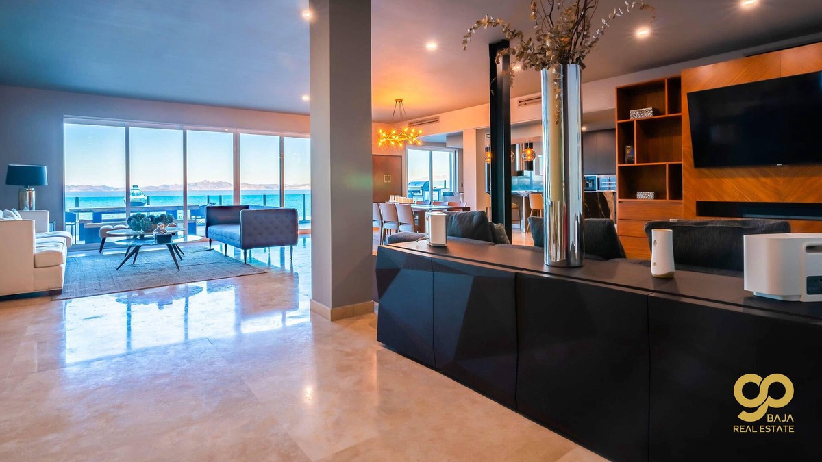 El Centenario Apartment | Lavish Bayview Penthouse, Beachfront Complex!